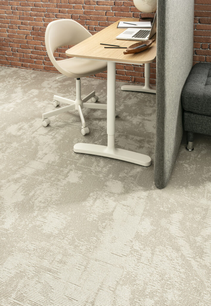 72_dpi_closeup_carpet_voyager_beige_2